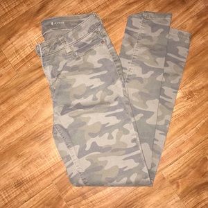 Camo jeggings